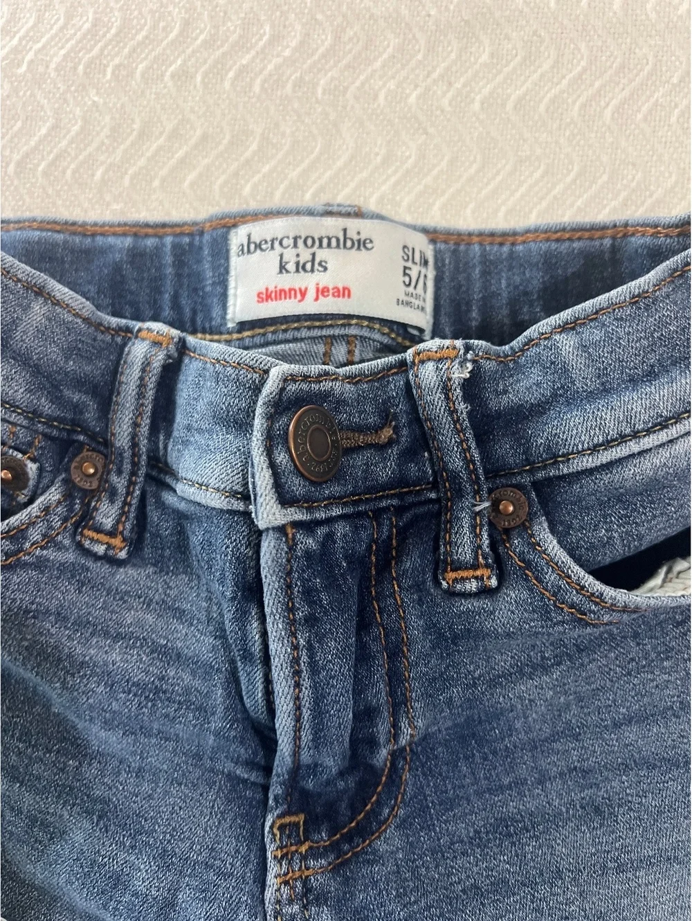 Abercrombie Kids Boys Skinny Jeans Size 5/6 - Distressed Denim